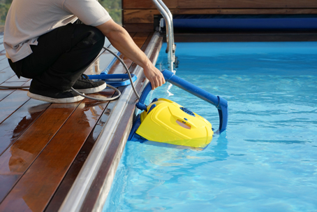 E-2 Visa Business Opportunities: Creating Jobs in Pool Maintenance, Landscaping, and Cleaning Services