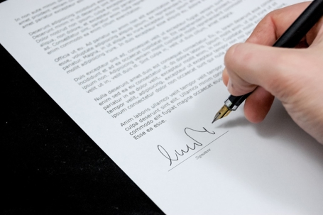 The Role of Escrow Agreements in E-2 Visa Investments: A Risk-Reducing Tool