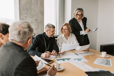 L-1B Visas: Unlocking Opportunities with Specialized Knowledge and Immigration Business Plans